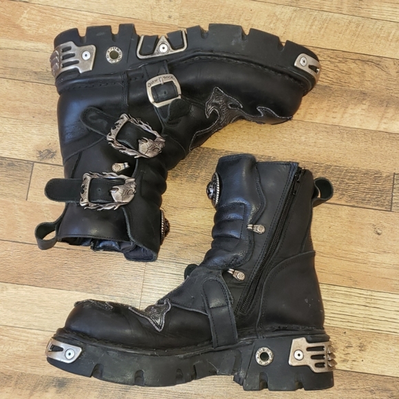 new rock Other - New Rock skull & cross boots size 42